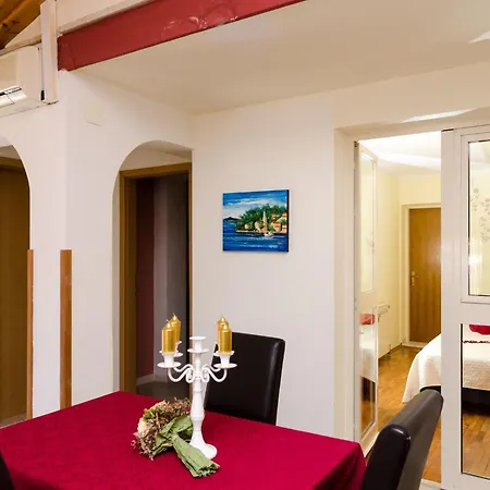 Bell Memories- Two Bedroom With Shared Terrace And Sea View A5 Daire Cavtat